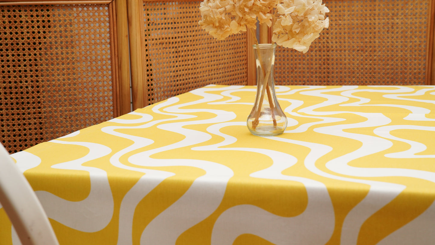 KIVO YELLOW & WHITE RECTANGLE TABLECLOTH