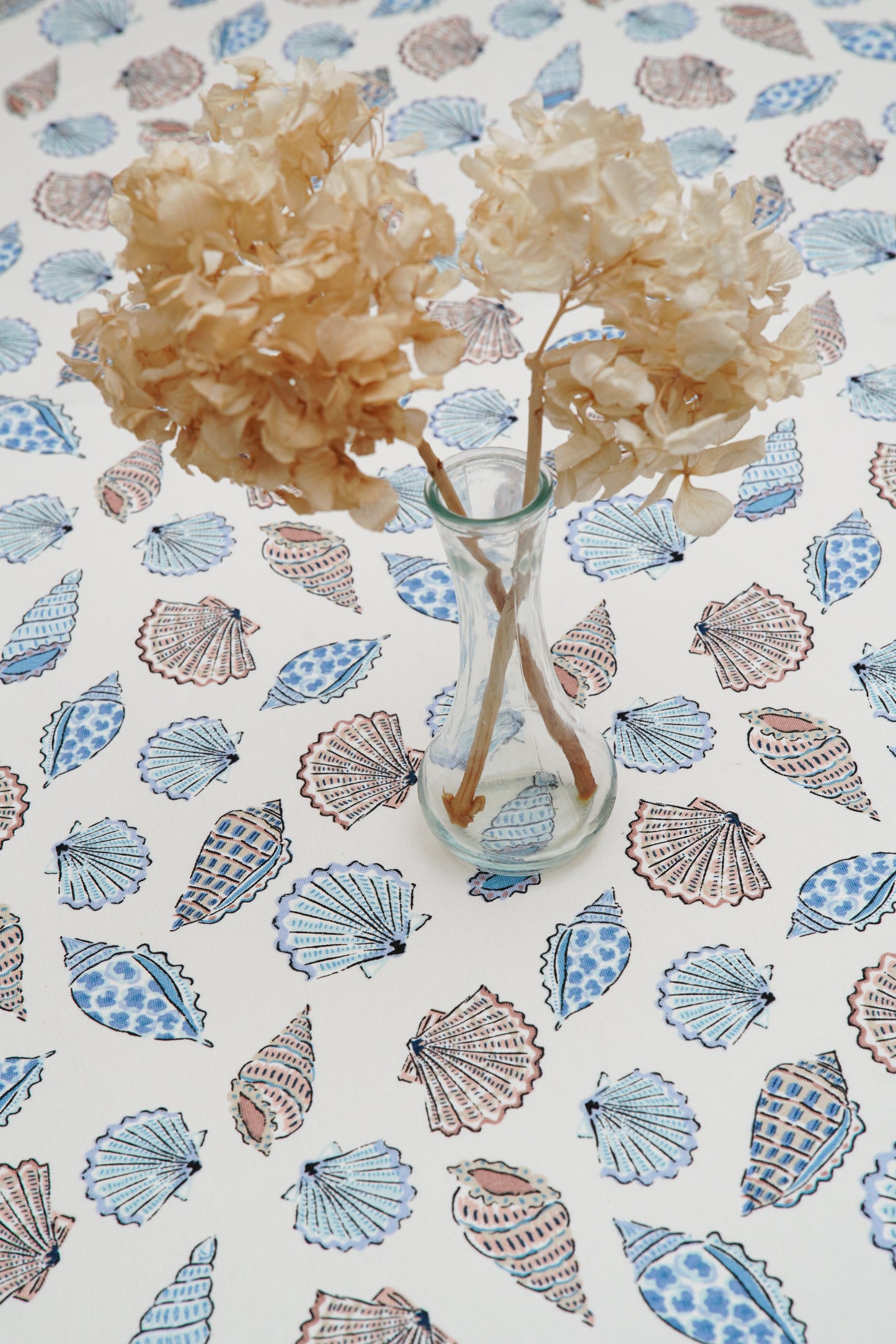SHELLORA BLUE & WHITE RECTANGLE TABLECLOTH