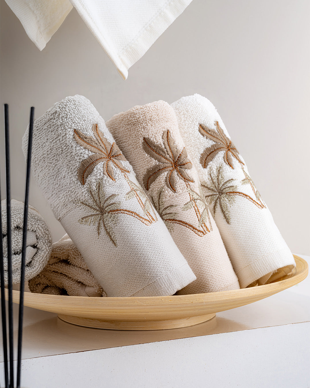 Aureva Embroidered Cotton Towel Set – Premium Hand & Kitchen Towels