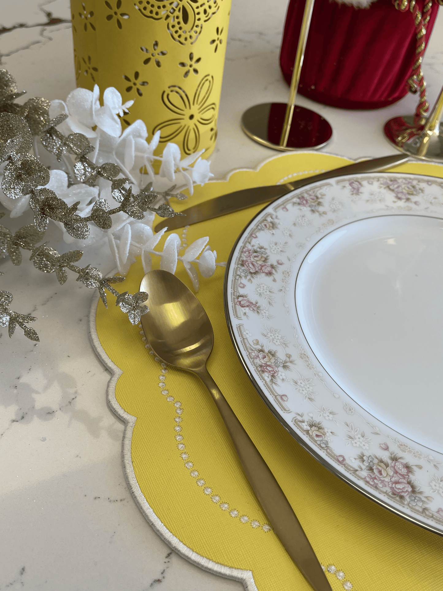 Yellow Faux Leather Placemat – Bright and Elegant Table Setting