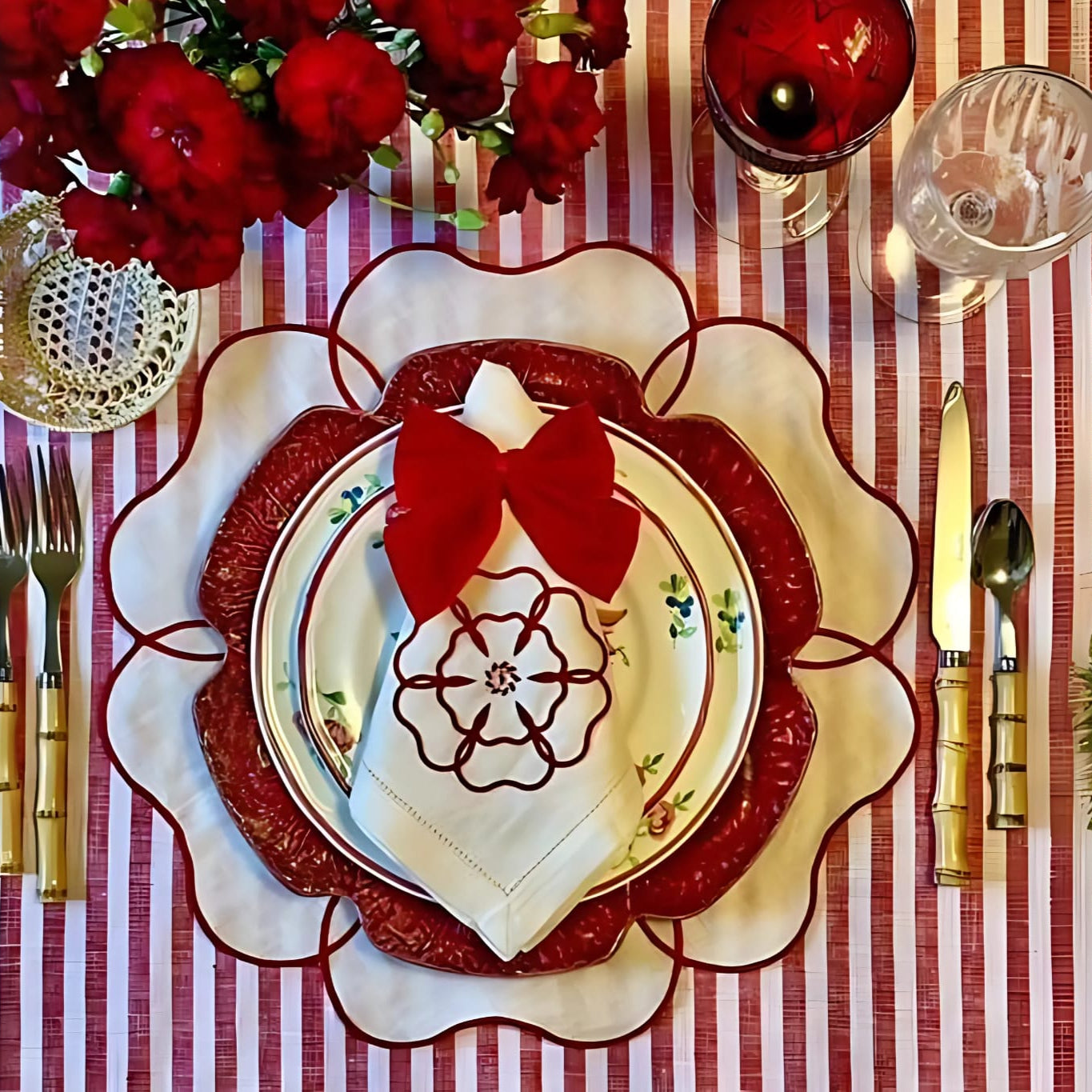 Floral Red Linen Placemat & Napkin Set for Stylish Table Decor