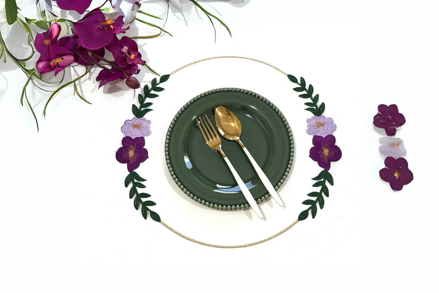 High-quality white faux leather placemat, ideal for special occasions and event table settings