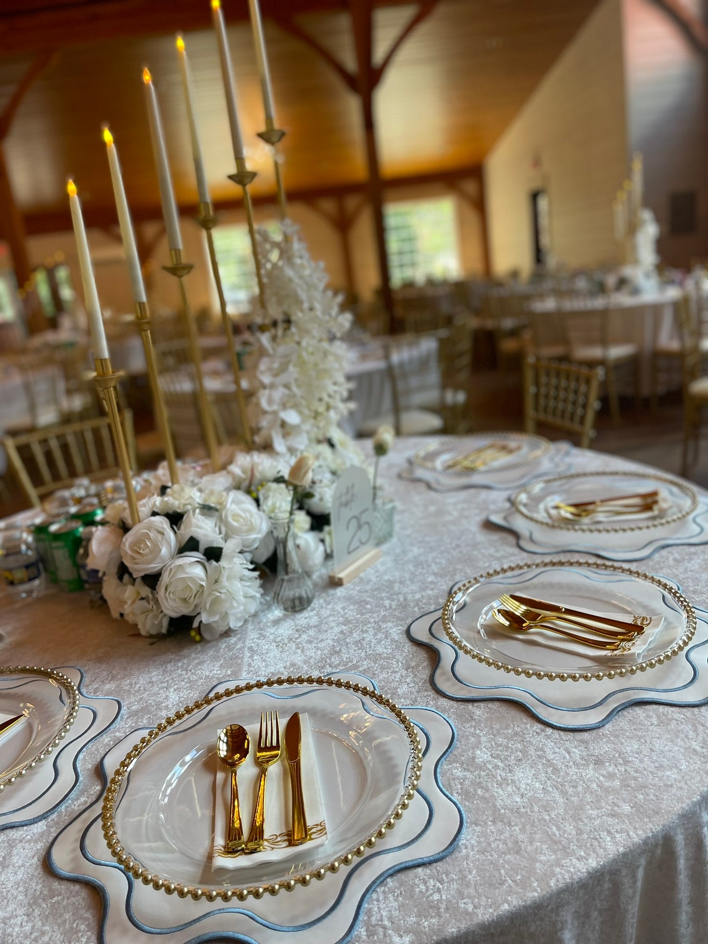 upscale weddings and dining table decor