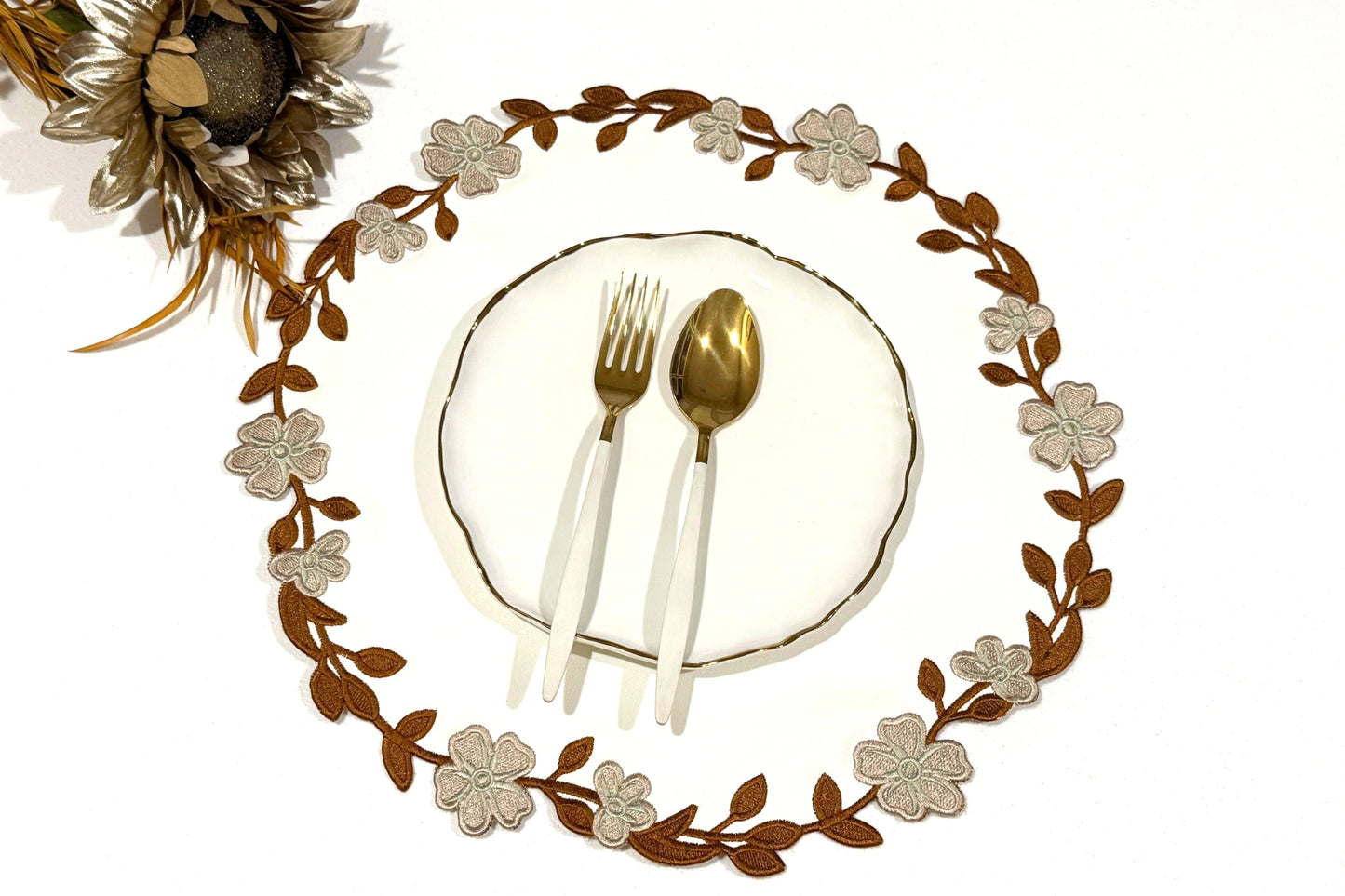 Unity White Brown Faux Leather Placemat with Embroidery – Stylish & Waterproof Dining Table Decor