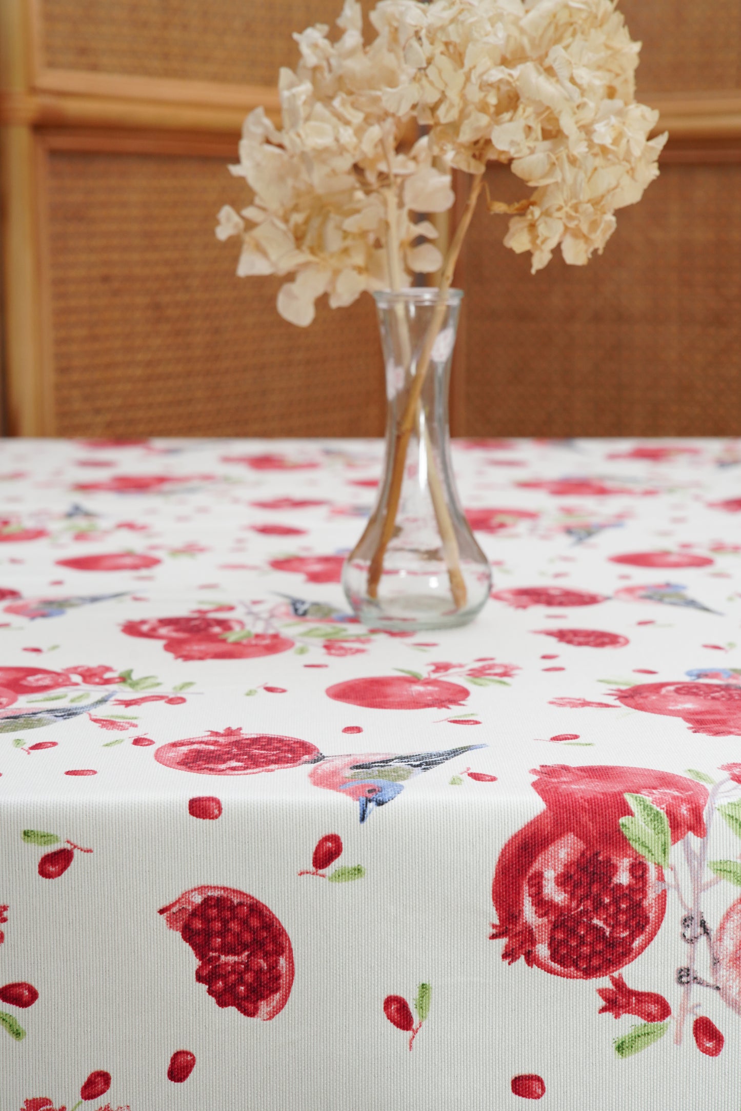 OPALINE POMEGRANATE RED & WHITE RECTANGLE TABLECLOTH