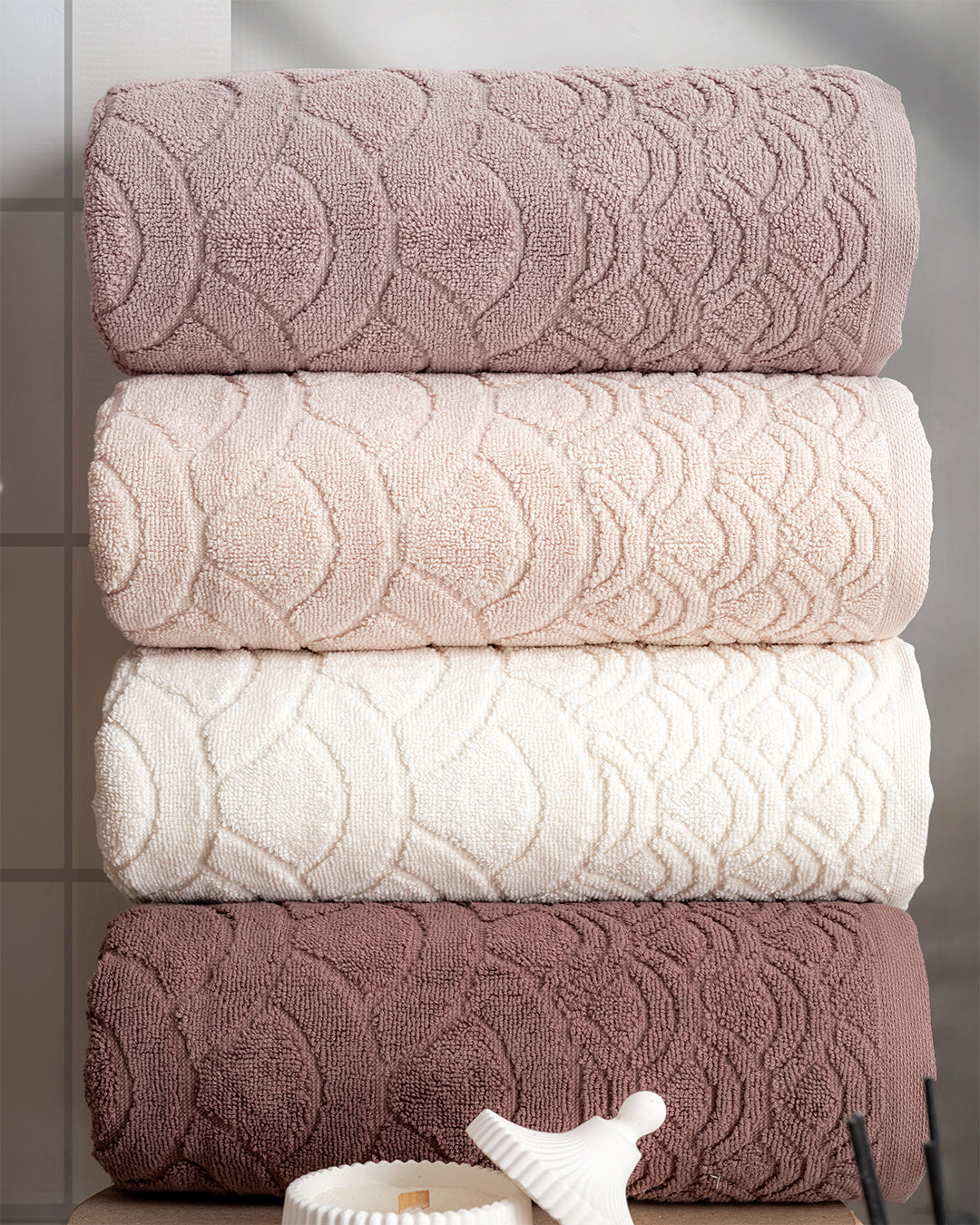 Serava Olga Embroidered Towel Set – Premium Hand & Kitchen Towels