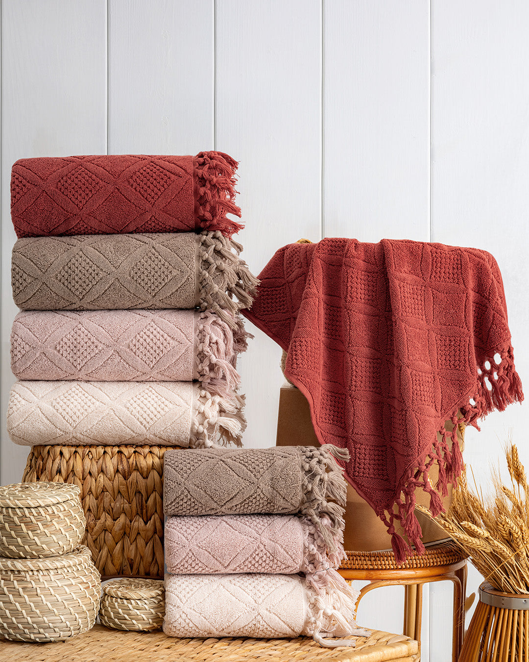 Serava Porto Embroidered Towel Set – Premium Hand & Kitchen Towels