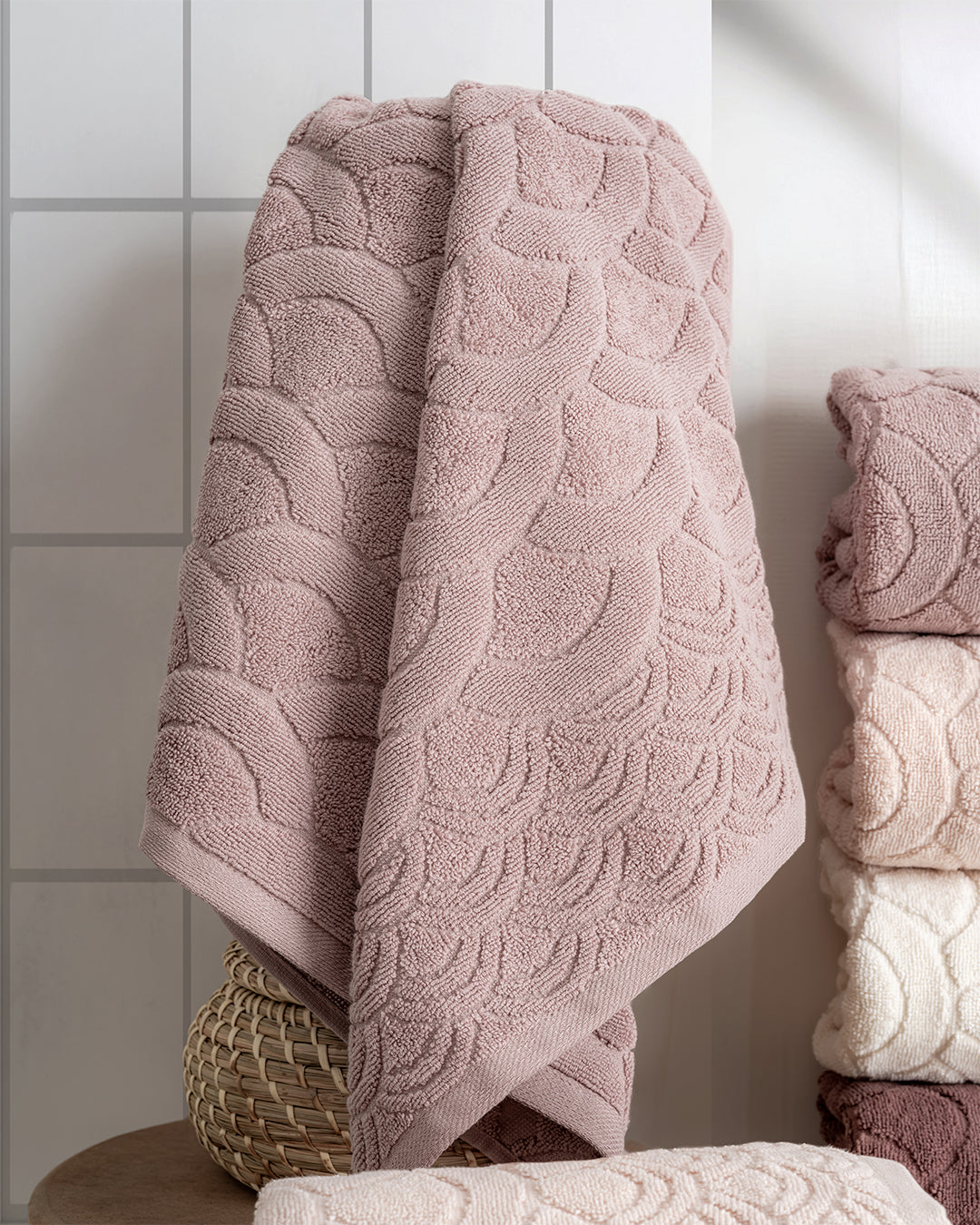 Serava Olga Embroidered Towel Set – Premium Hand & Kitchen Towels