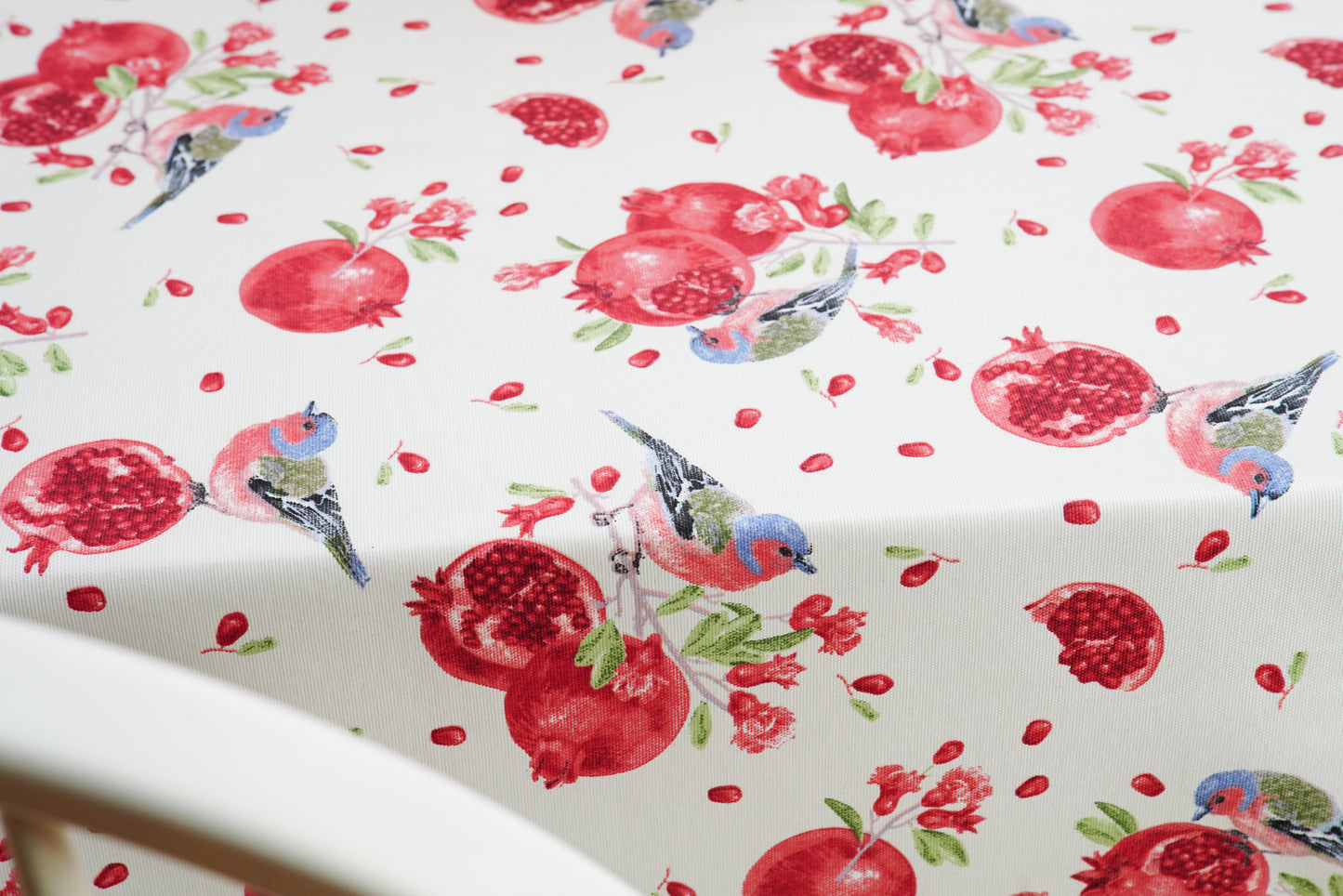 OPALINE POMEGRANATE RED & WHITE RECTANGLE TABLECLOTH