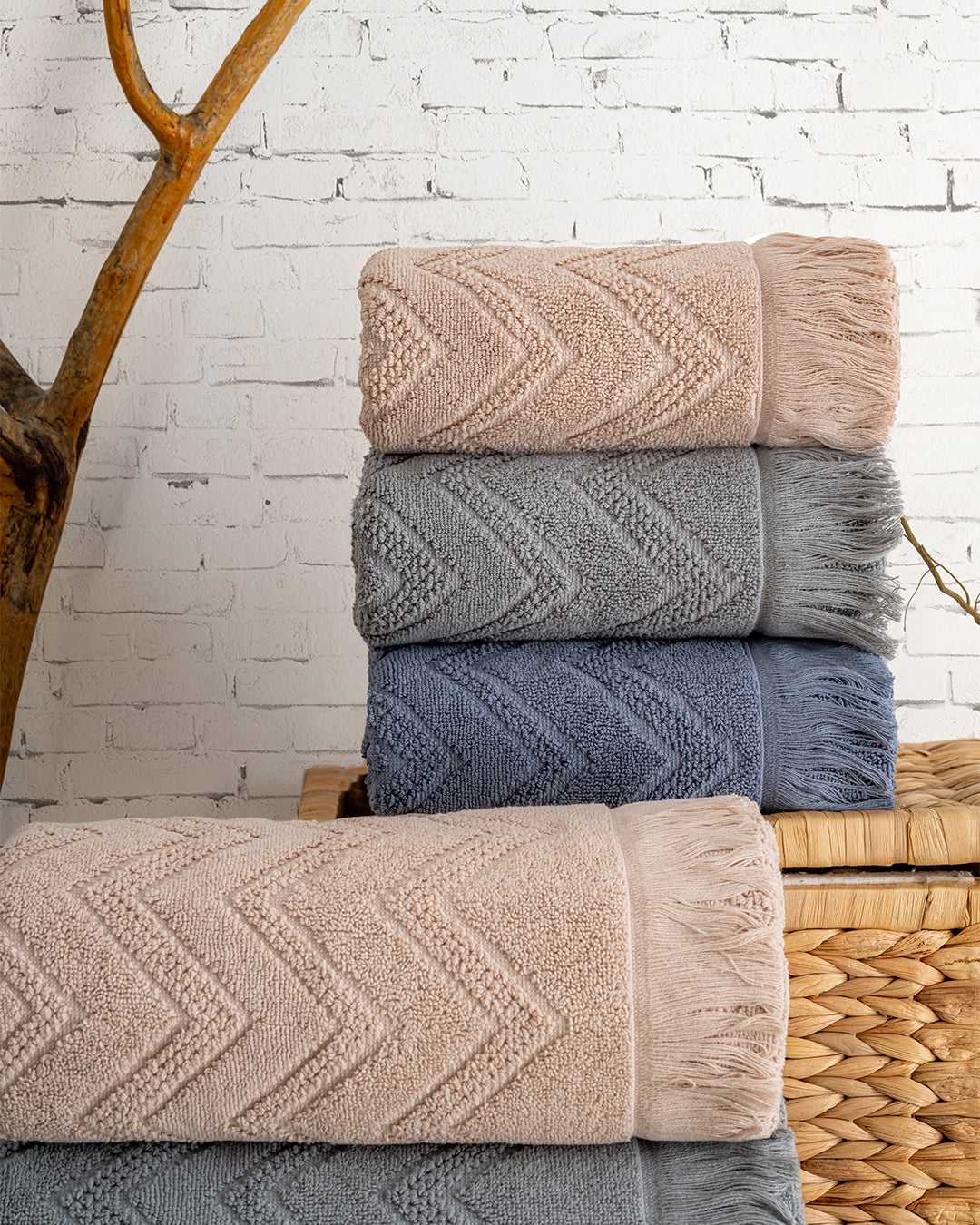 Serava Oslo Embroidered Towel Set – Premium Hand & Kitchen Towels