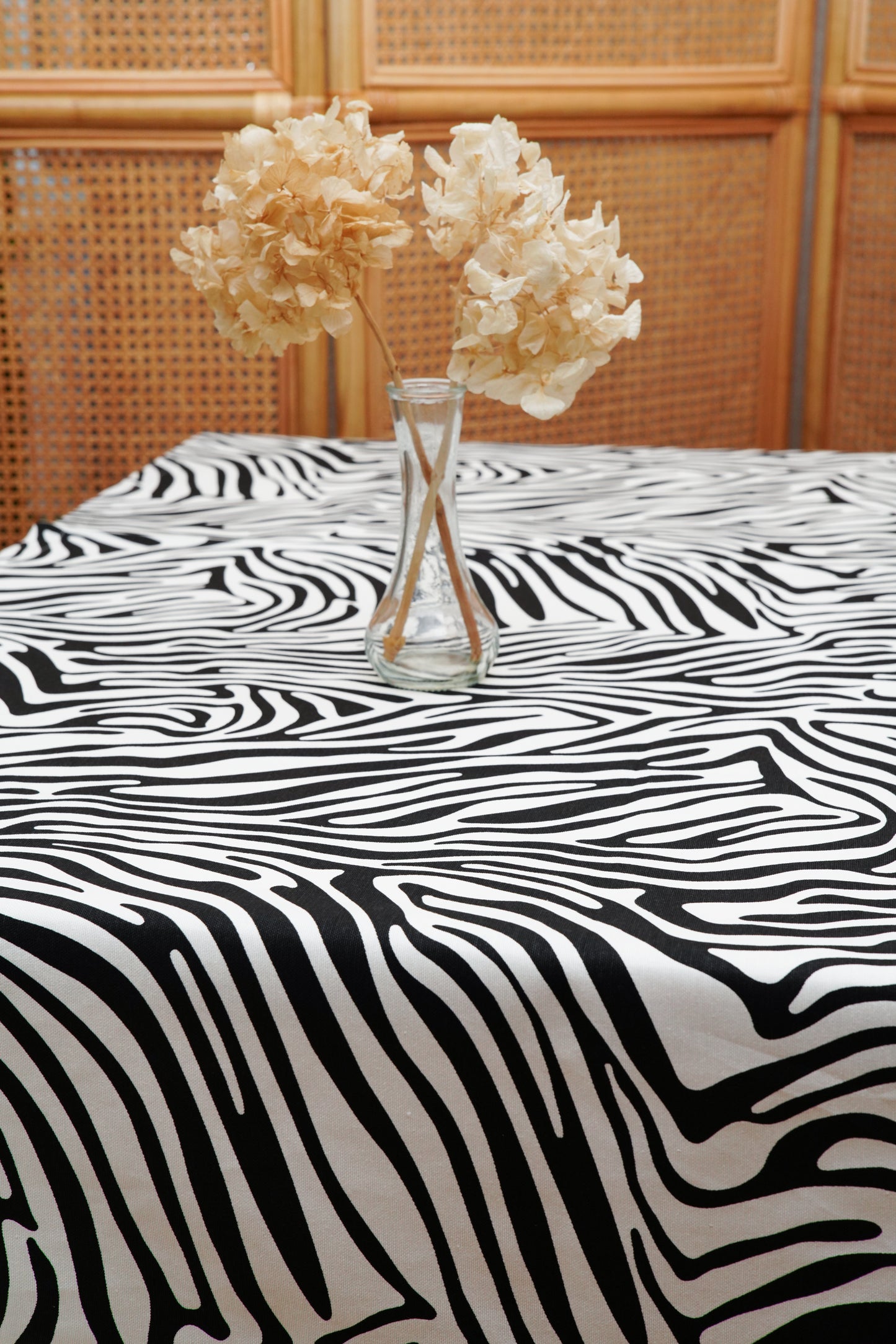 ZEPHYR ZEBRA PRINT BLACK & WHITE RECTANGLE TABLECLOTH