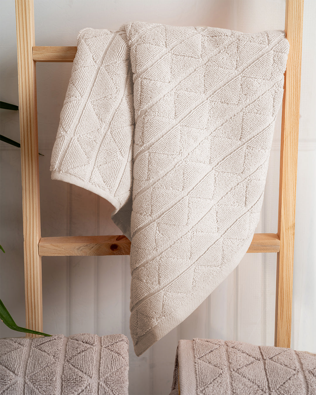 Serava Royal Embroidered Towel Set – Premium Hand & Kitchen Towels