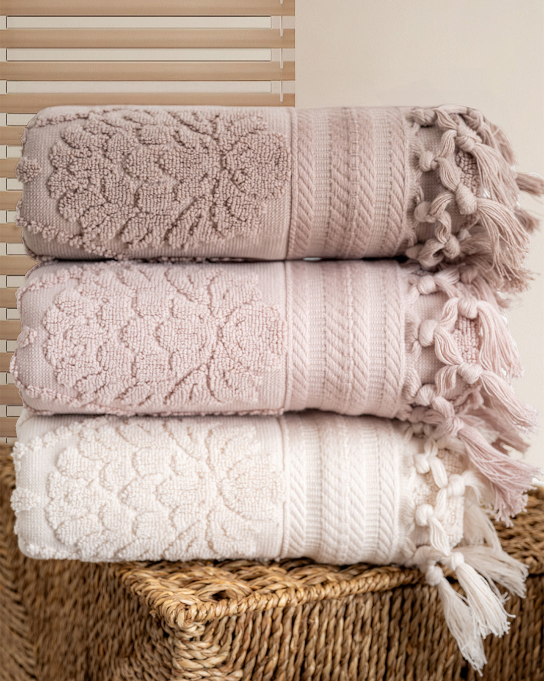 Serava Harem Embroidered Towel Set – Premium Hand & Kitchen Towels