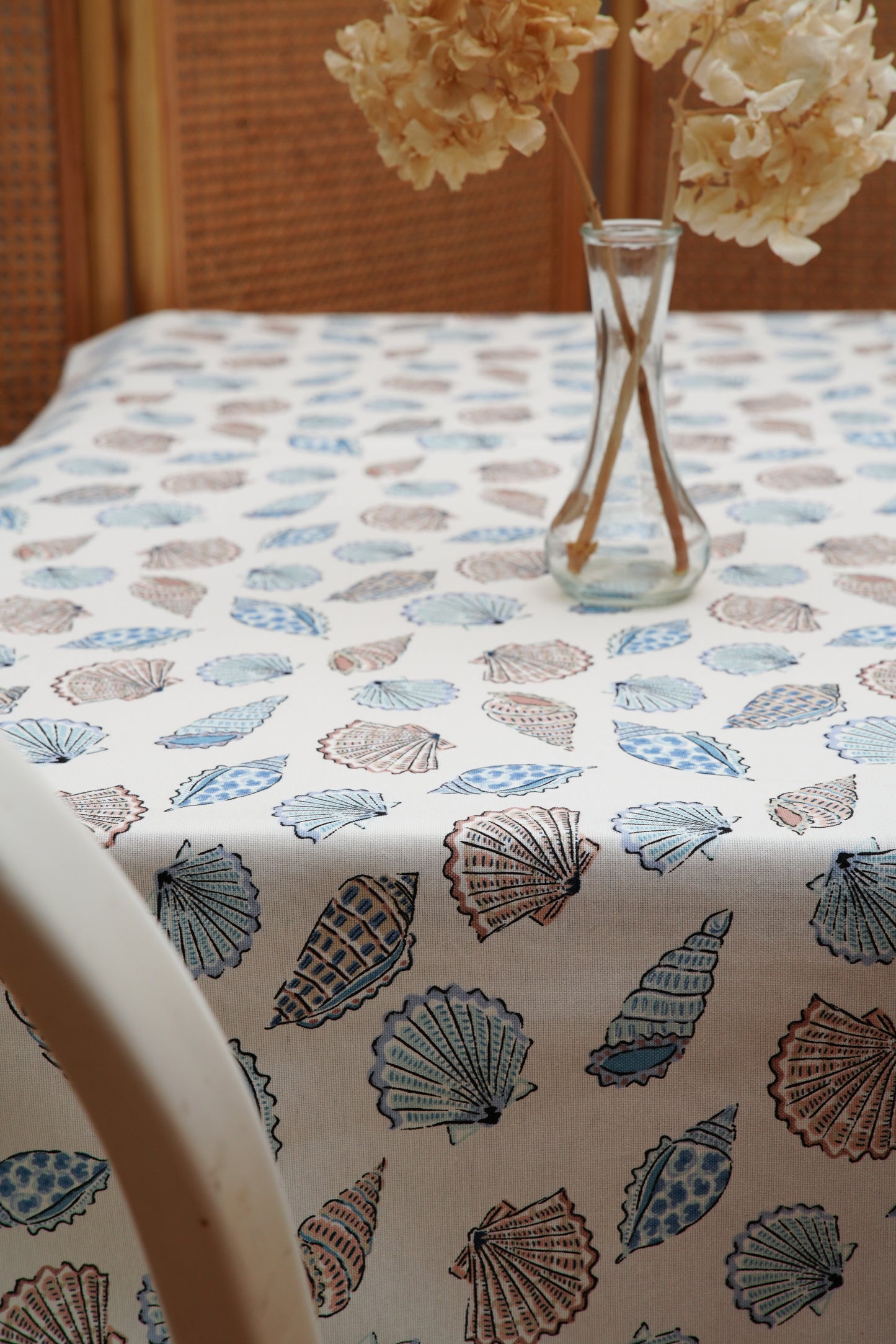 SHELLORA BLUE & WHITE RECTANGLE TABLECLOTH