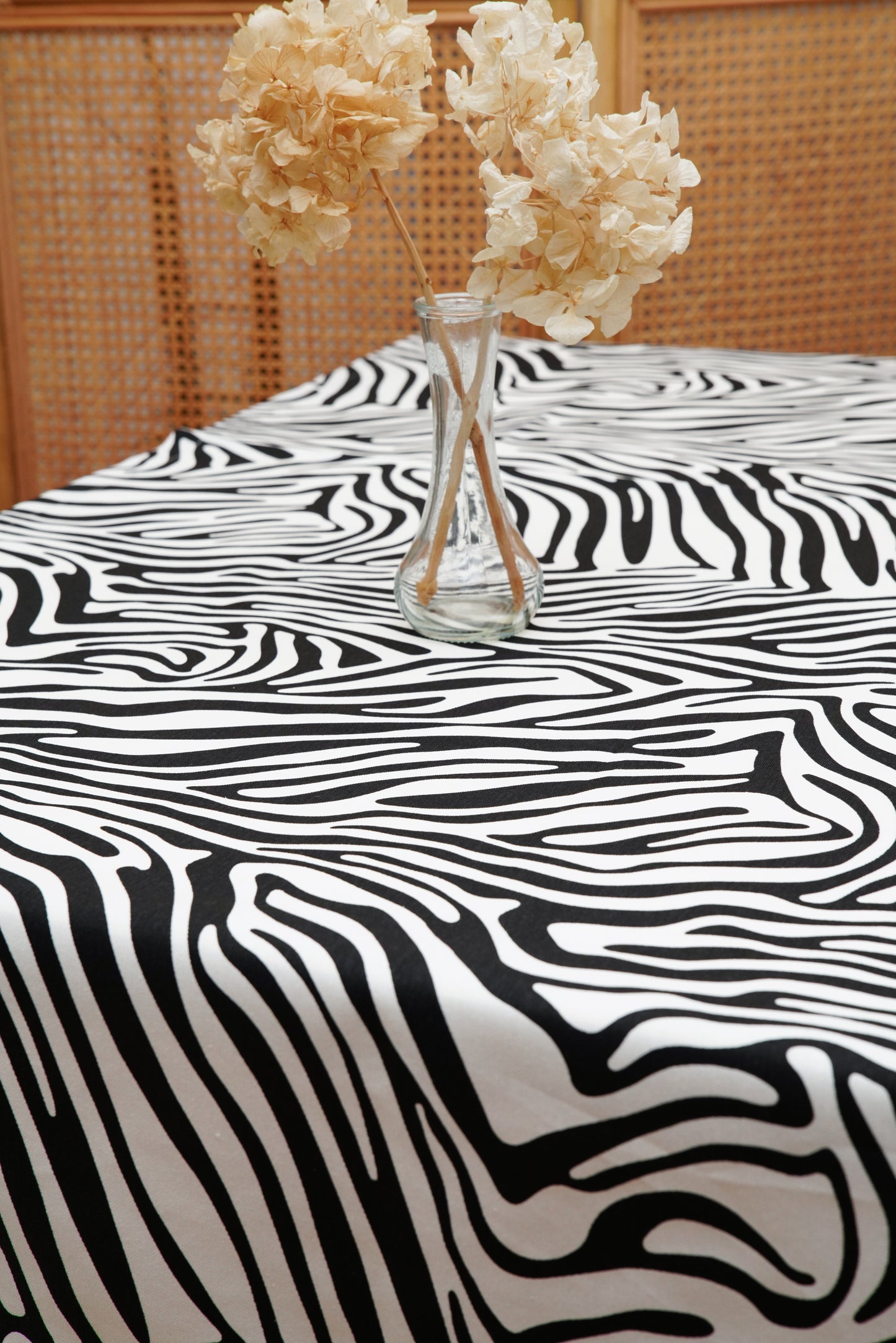 ZEPHYR ZEBRA PRINT BLACK & WHITE RECTANGLE TABLECLOTH