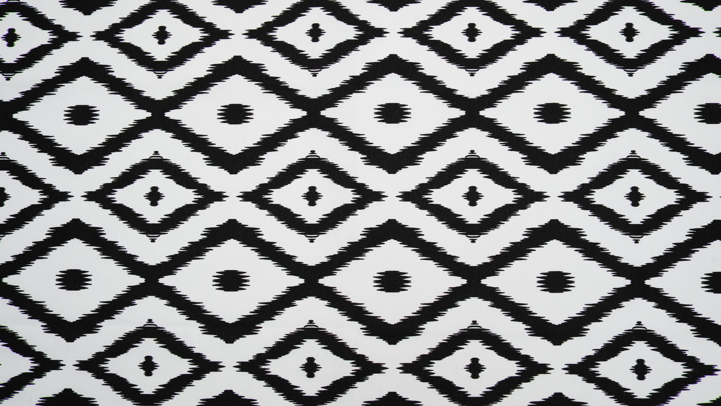 SOLANA BLACK & WHITE RECTANGLE TABLECLOTH