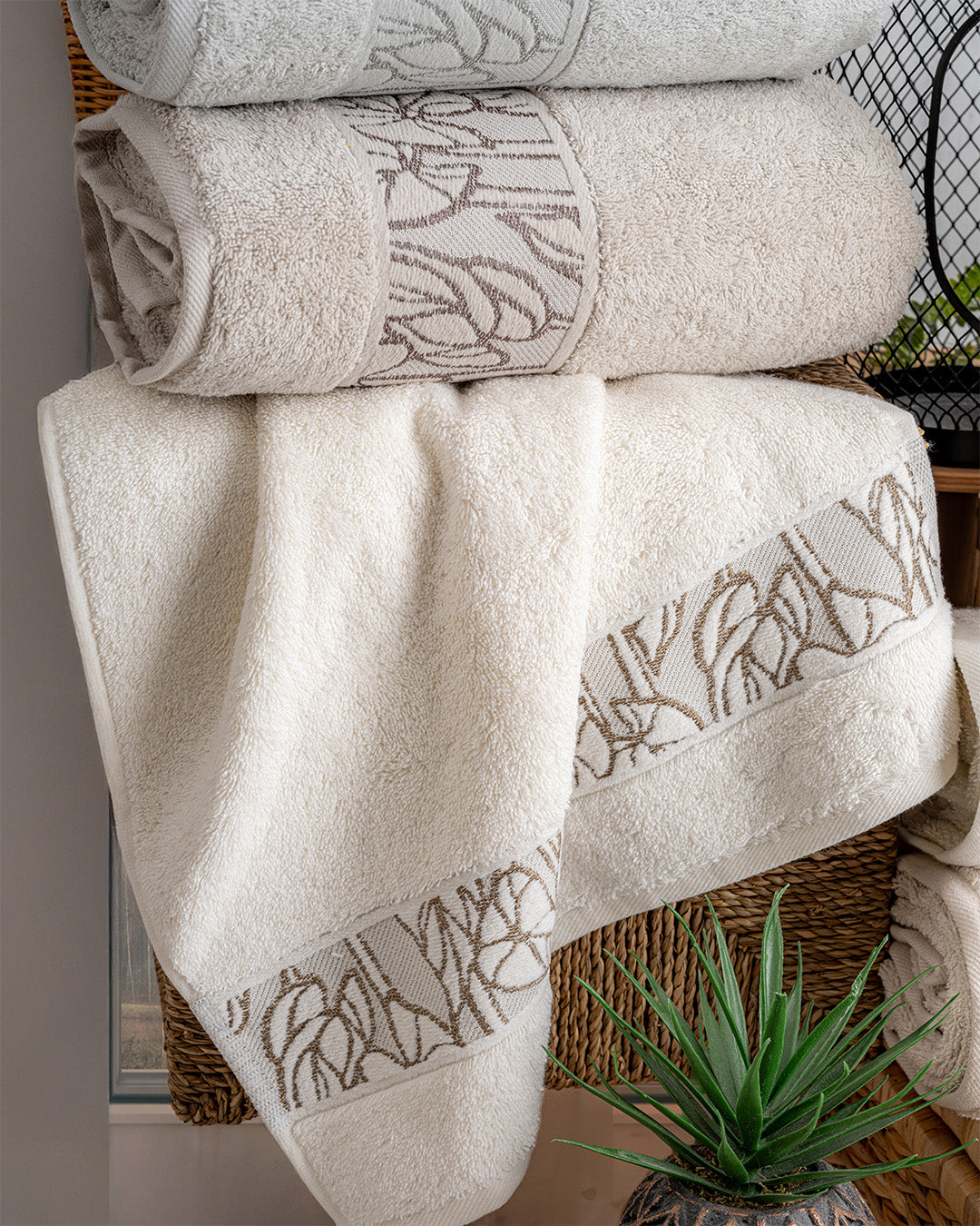 Lavaya Garden Embroidered Towel Set – Premium Hand & Kitchen Towels