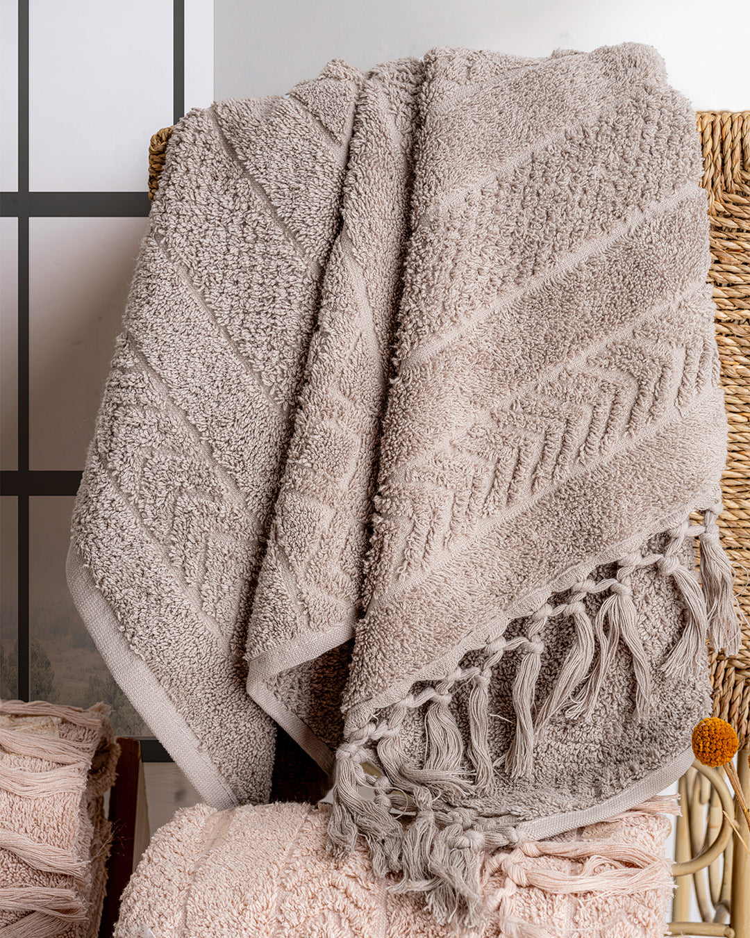 Lavaya Hilda Embroidered Towel Set – Premium Hand & Kitchen Towels