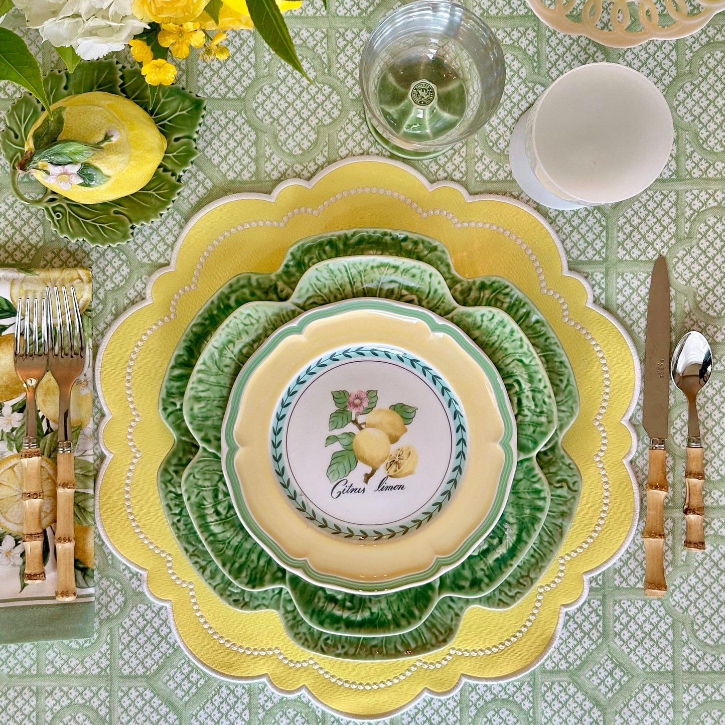 HALO YELLOW ROUND FAUX LEATHER PLACEMAT (Set Of 4)