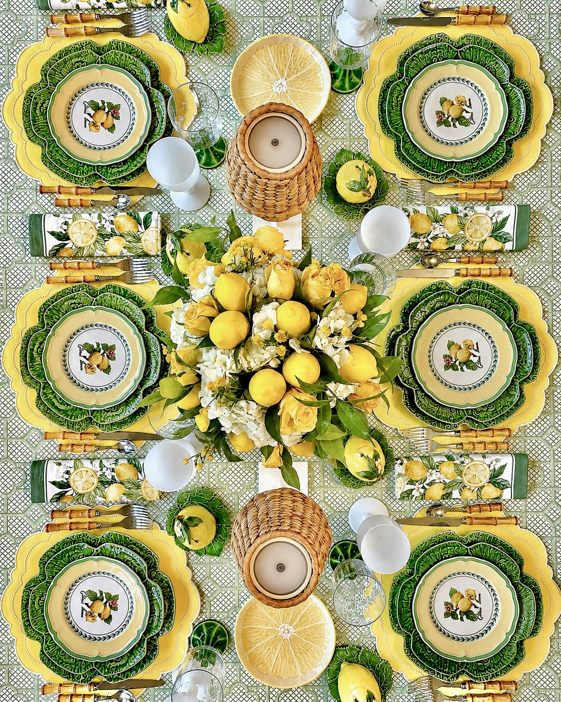 HALO YELLOW ROUND FAUX LEATHER PLACEMAT (Set Of 4)