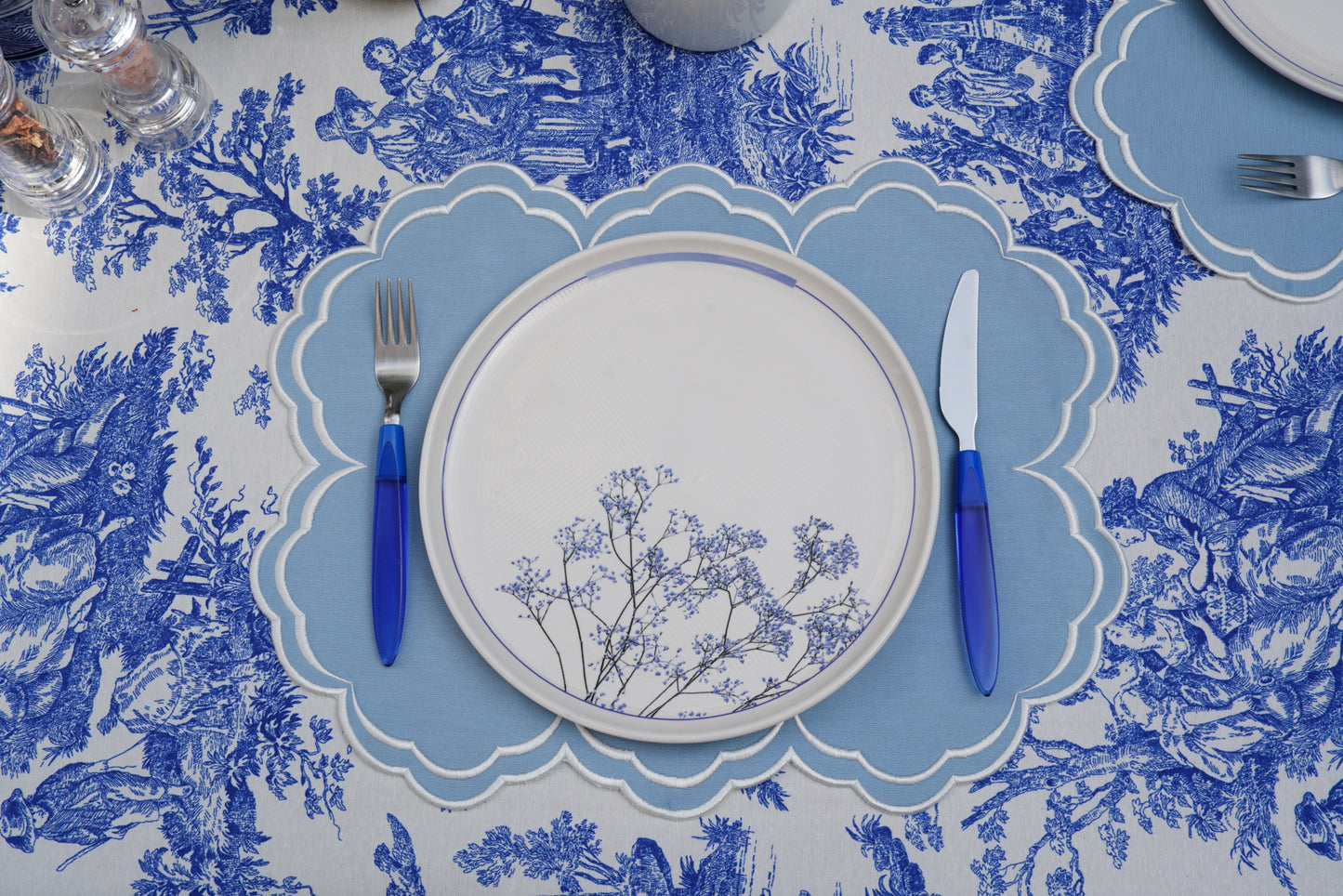 AQUELLE BABY BLUE WHITE TRIM FABRIC PLACEMAT