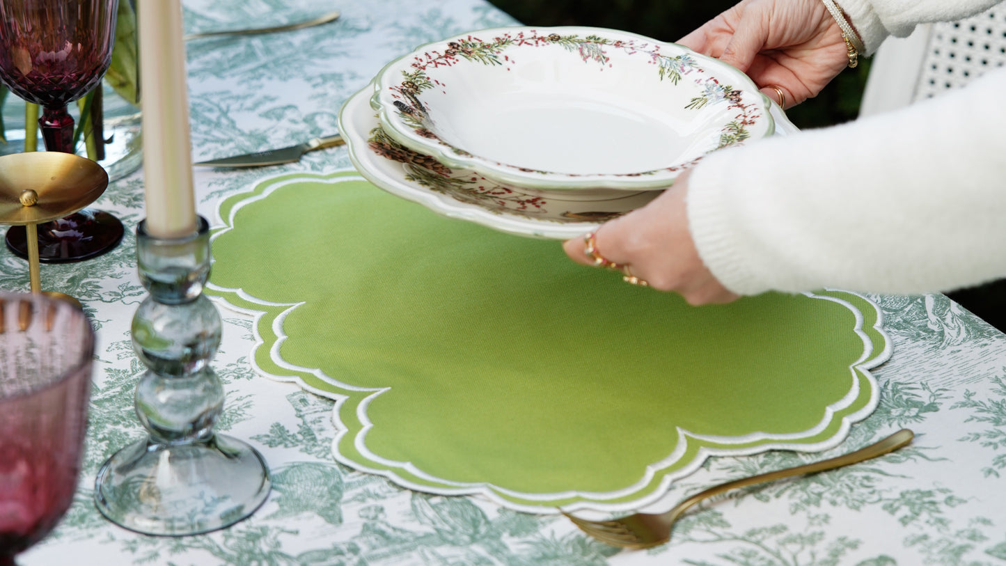 AQUELLE GREEN WHITE TRIM FABRIC PLACEMAT