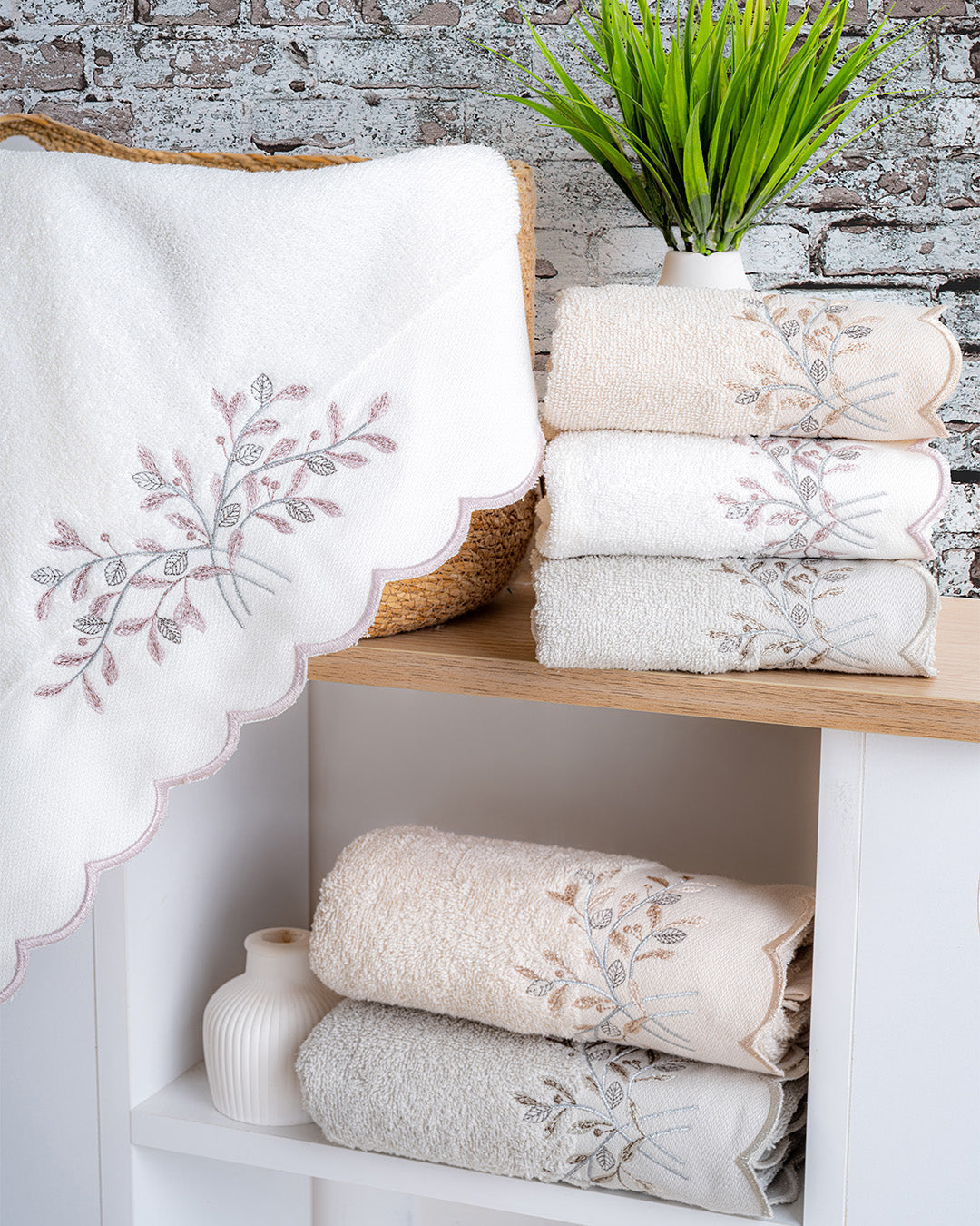 Mollis Embroidered Cotton Towel Set – Premium Hand & Kitchen Towels