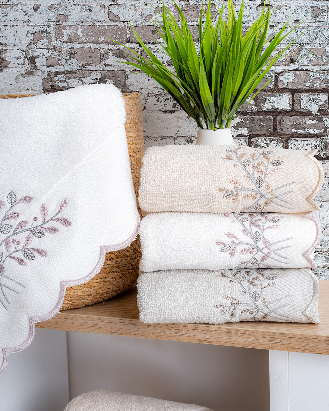 Mollis Embroidered Cotton Towel Set – Premium Hand & Kitchen Towels