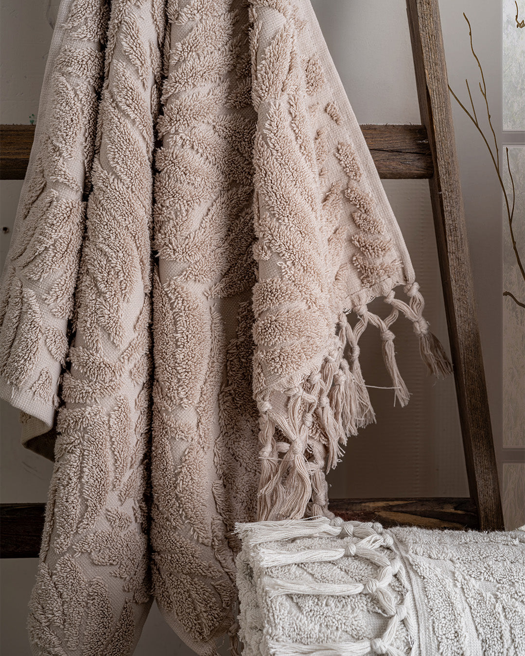 Lavaya Merlin Embroidered Towel Set – Premium Hand & Kitchen Towels