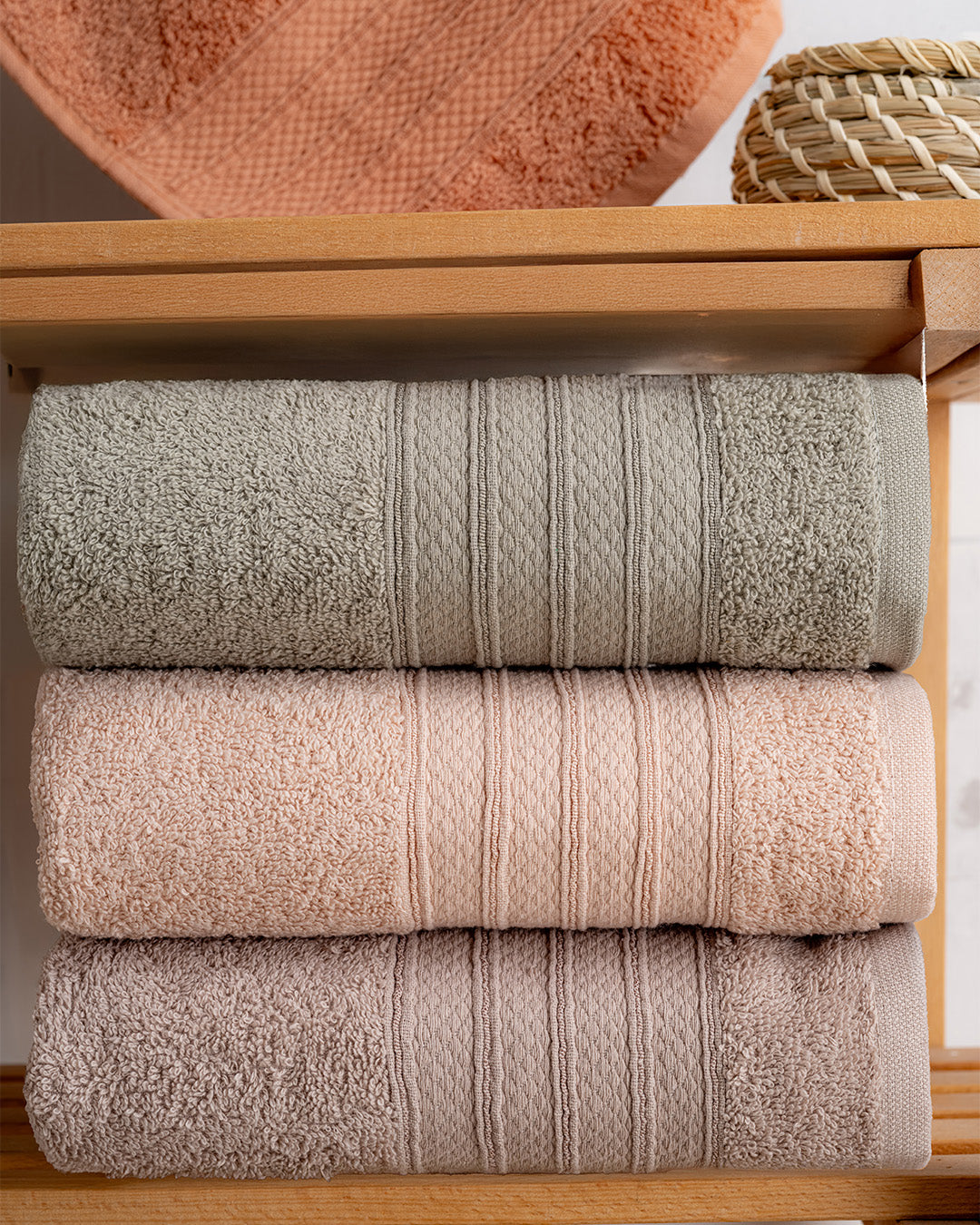 Silvra Embroidered Towel Set – Premium Hand & Kitchen Towels