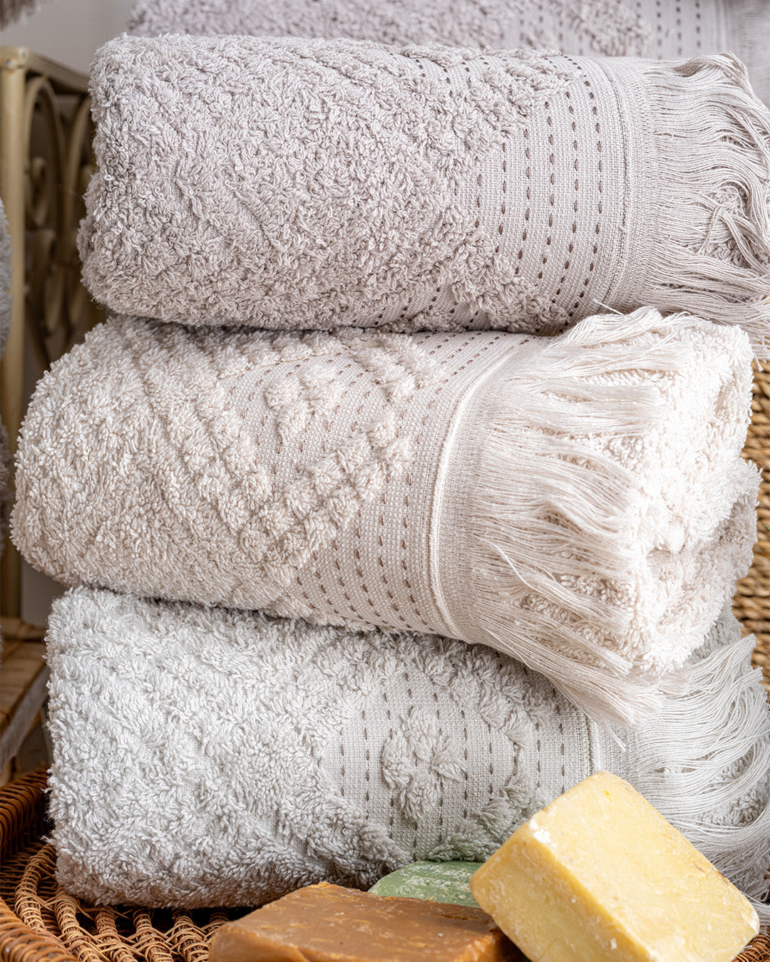 Lavaya Perla Embroidered Towel Set – Premium Hand & Kitchen Towels