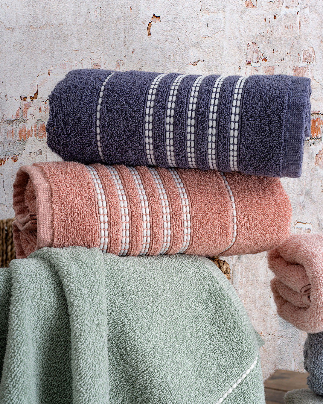 Fluffra Embroidered Cotton Towel Set – Premium Hand Towels