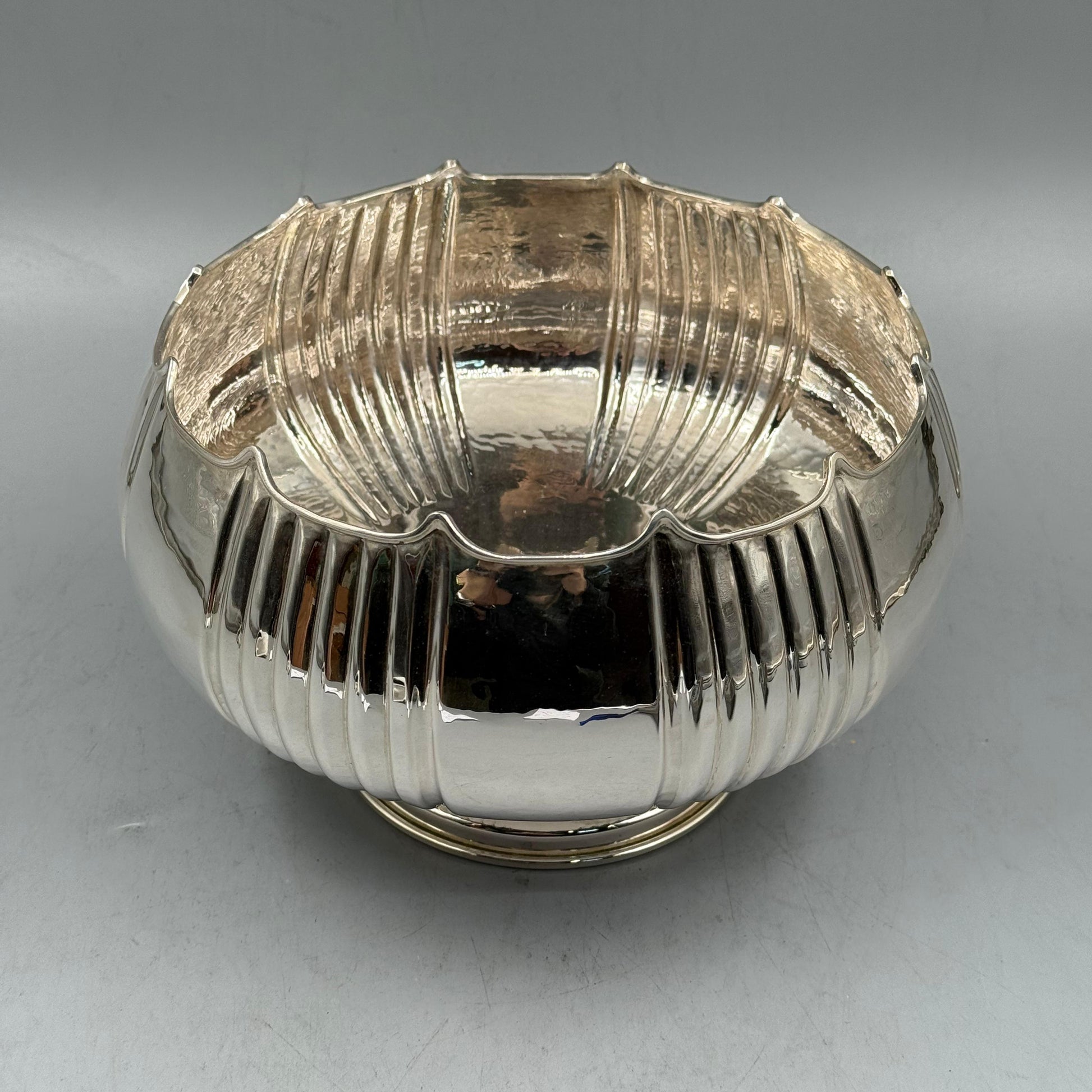 Front view of antique silver deep fluted bowl with scalloped rim by PNR Decor ship from USA