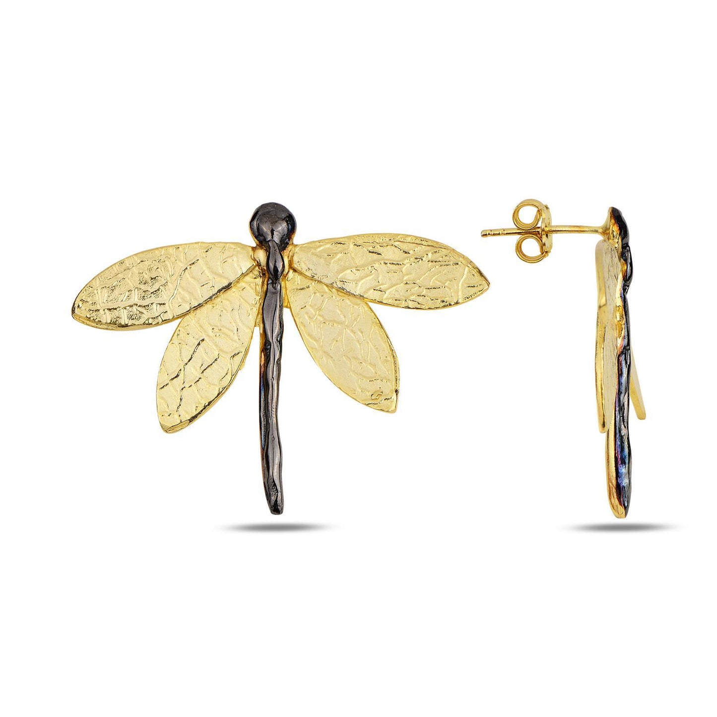 Detailed look at the darkened silver body and textured golden wings of the handcrafted dragonfly jewelry, blending the spirit of nature with modern elegance.