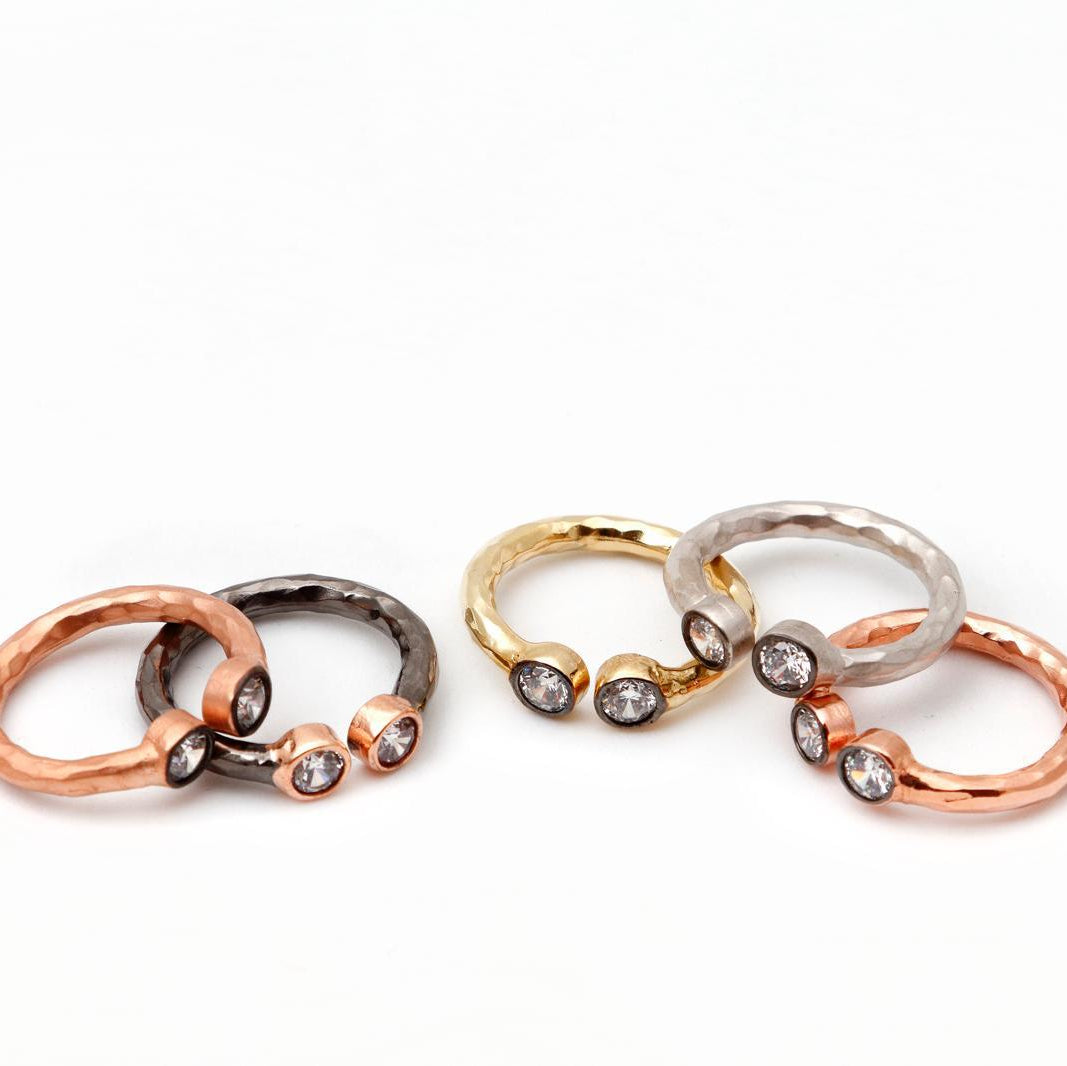 Detailed focus on the 3.5-gram fine silver open ring, showing the flexible, adjustable design that ensures a comfortable fit for any finger.