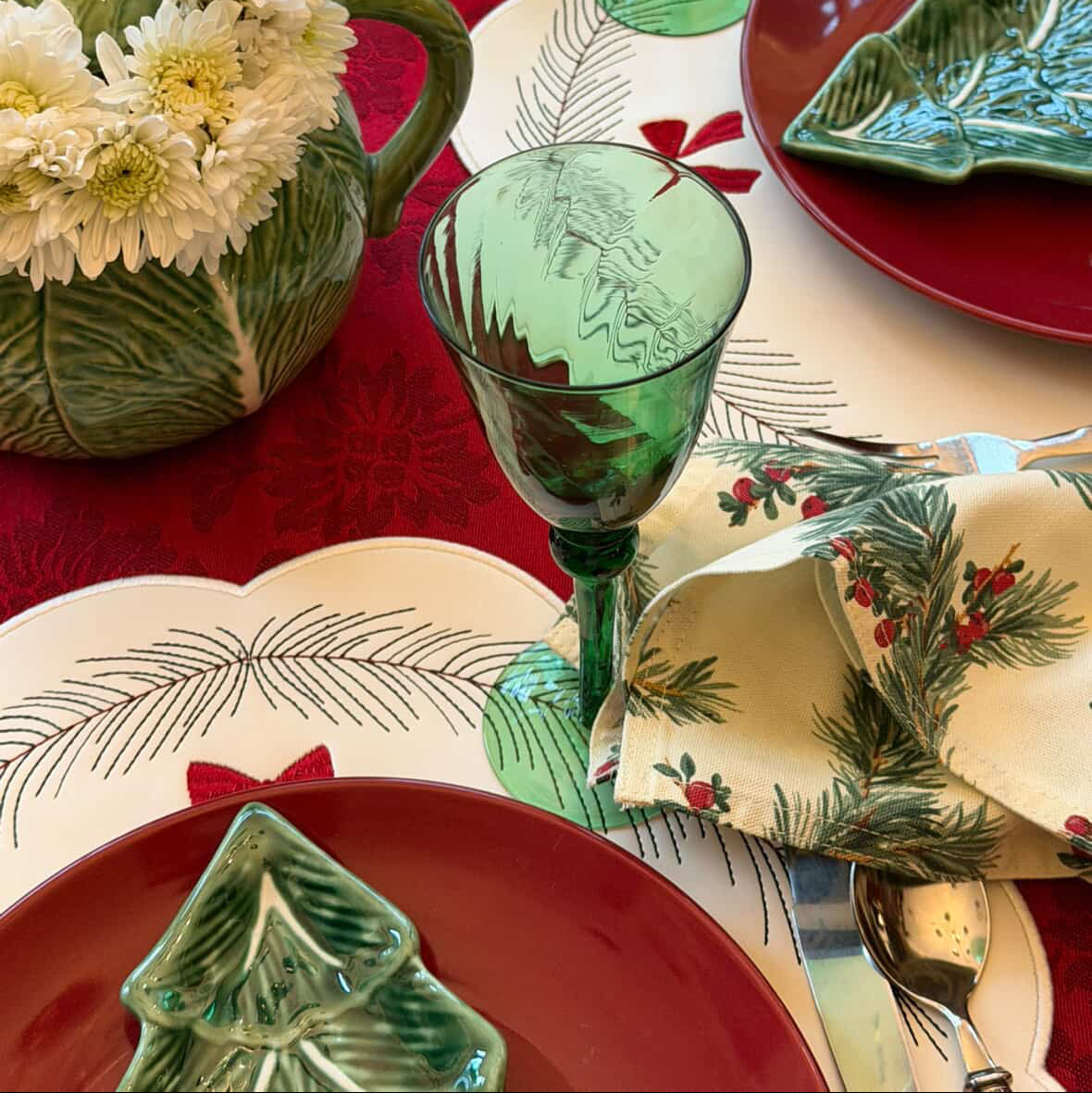 Aura round vegan leather holiday table placemat close up showing smooth texture by PNRDECOR ship from USA