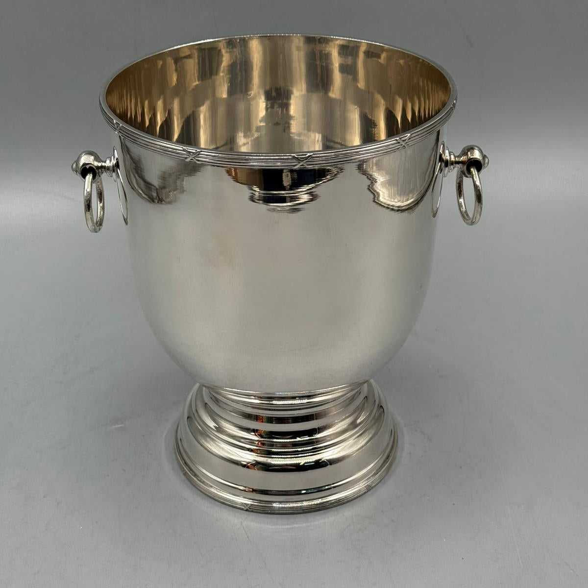 Classic silver drinks cooler bucket with twin ring handles for wine and champagne
