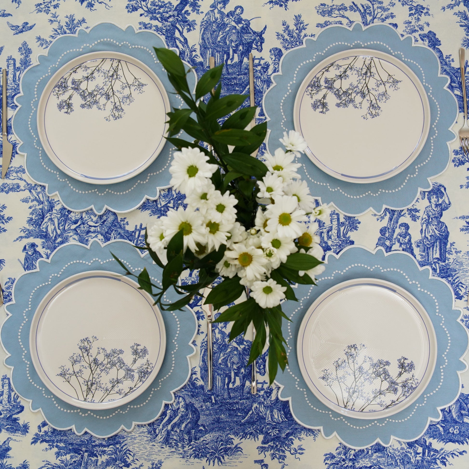 Product showcase for retail display of Harmony fabric placemat