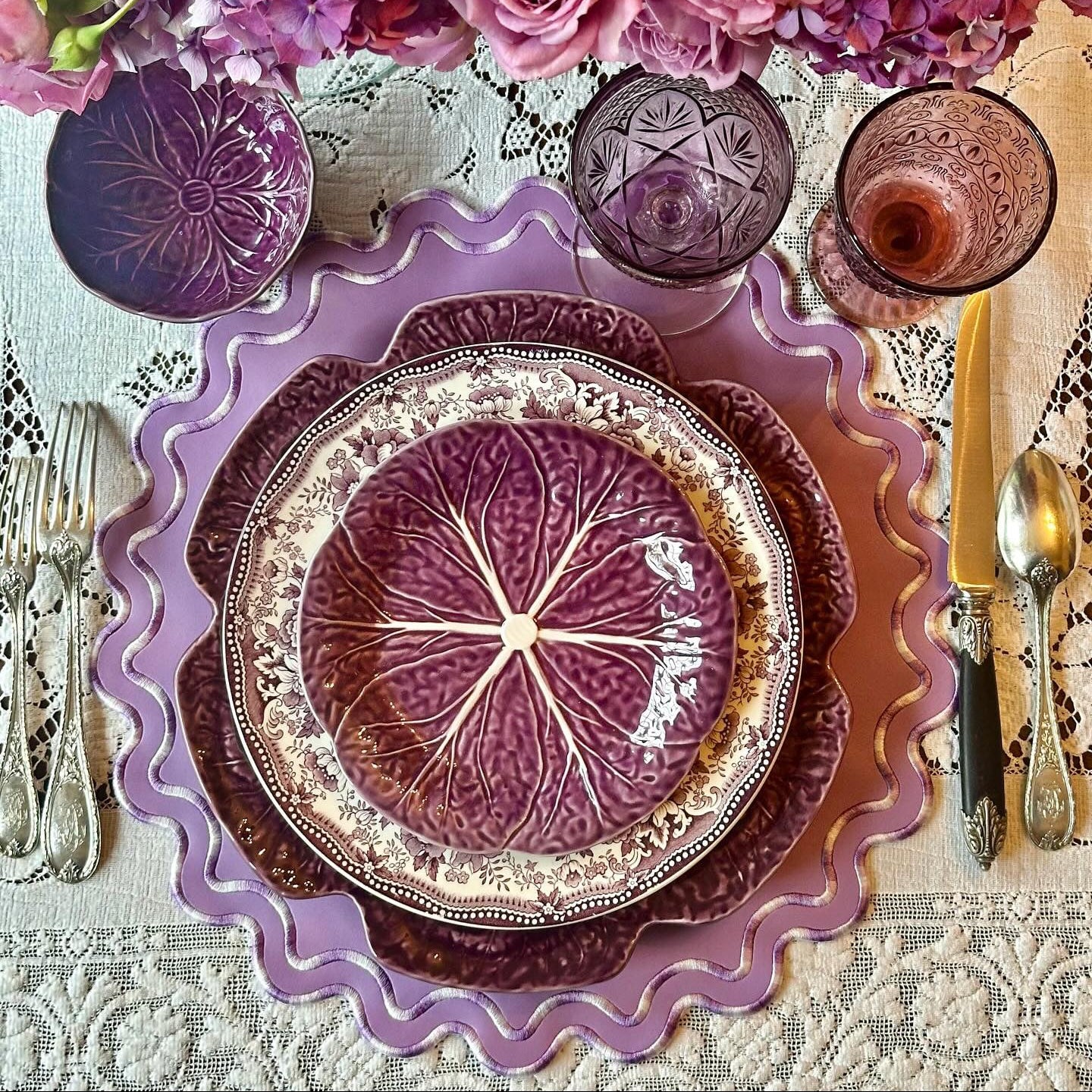 Elysian purple scalloped faux leather placemat styled for an elegant modern table setting by PNRDECOR ship from USA