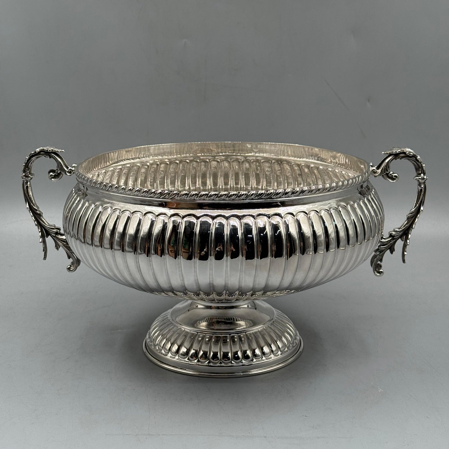 Elegant silver trophy style bowl with fluted body and pedestal base by PNR Decor ship from USA