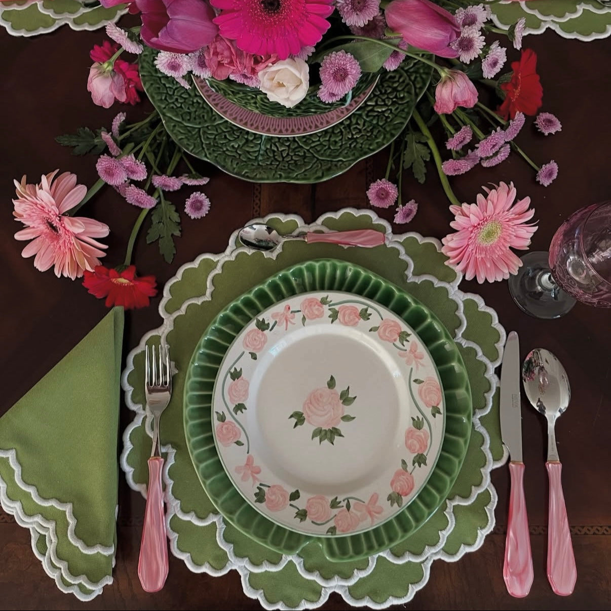 Cressida Green Placemat & Elegant Napkin Set