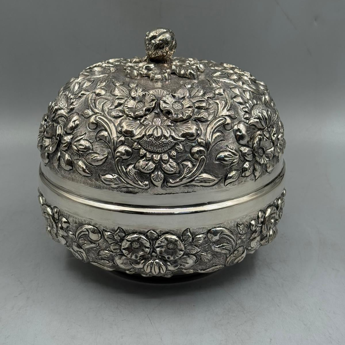 Front view of the 1455g solid silver candy dish featuring a sand-cast floral design and ornate rose finial handle.