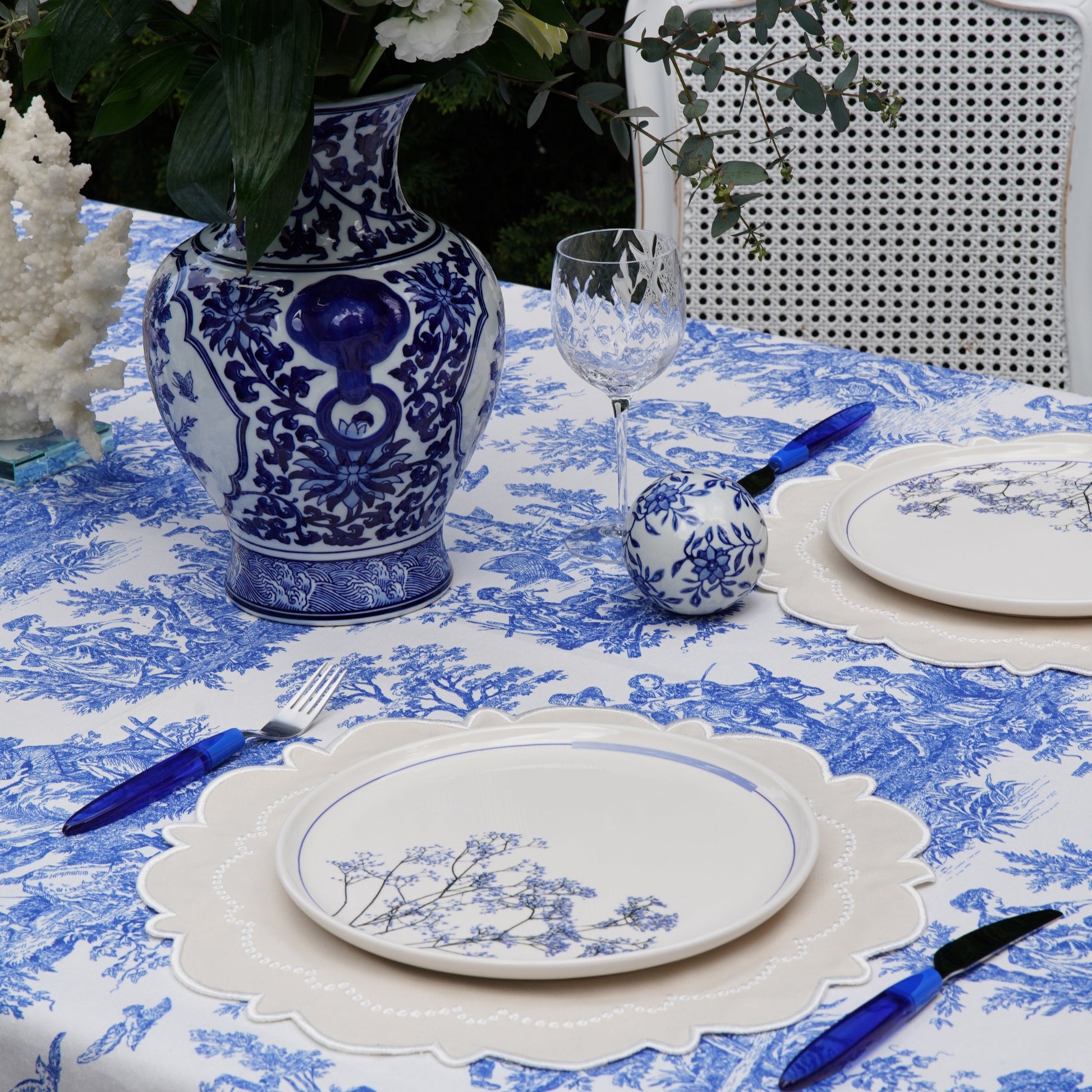 Detail shot of the edge finish on Harmony’s cotton table placemat