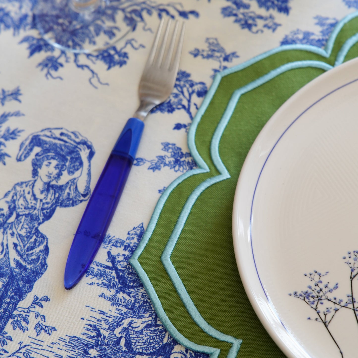 Custom embroidered cotton table linen designed for everyday luxury, a must-have for stylish table decor, ready to ship across the USA.