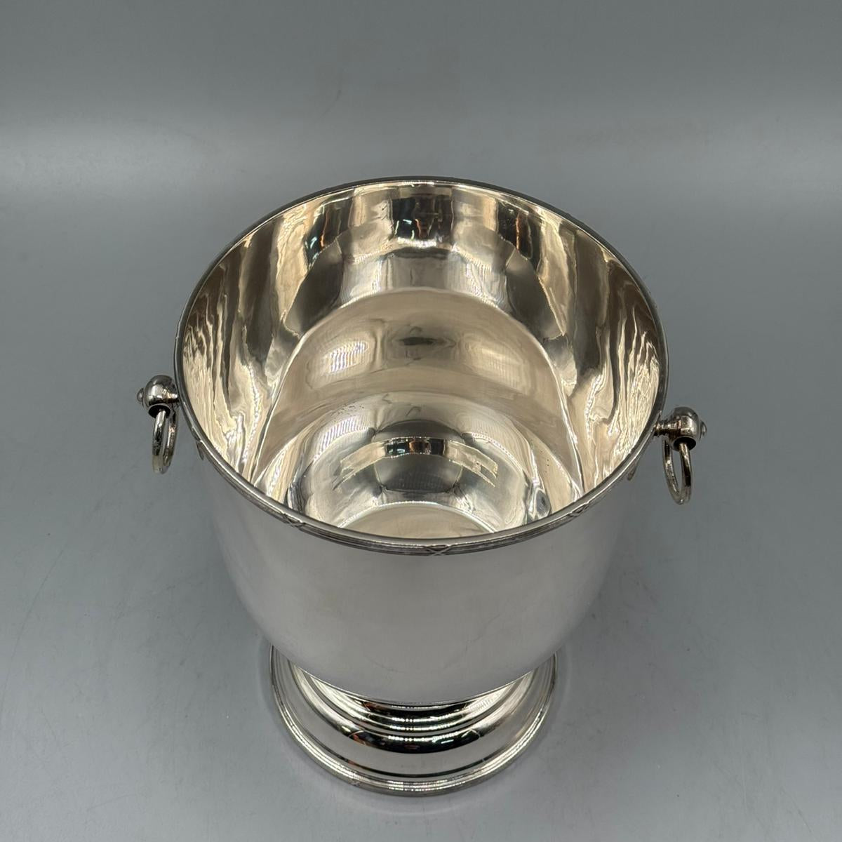 Luxury silver ice bucket with wide opening, perfect for serving champagne or wine