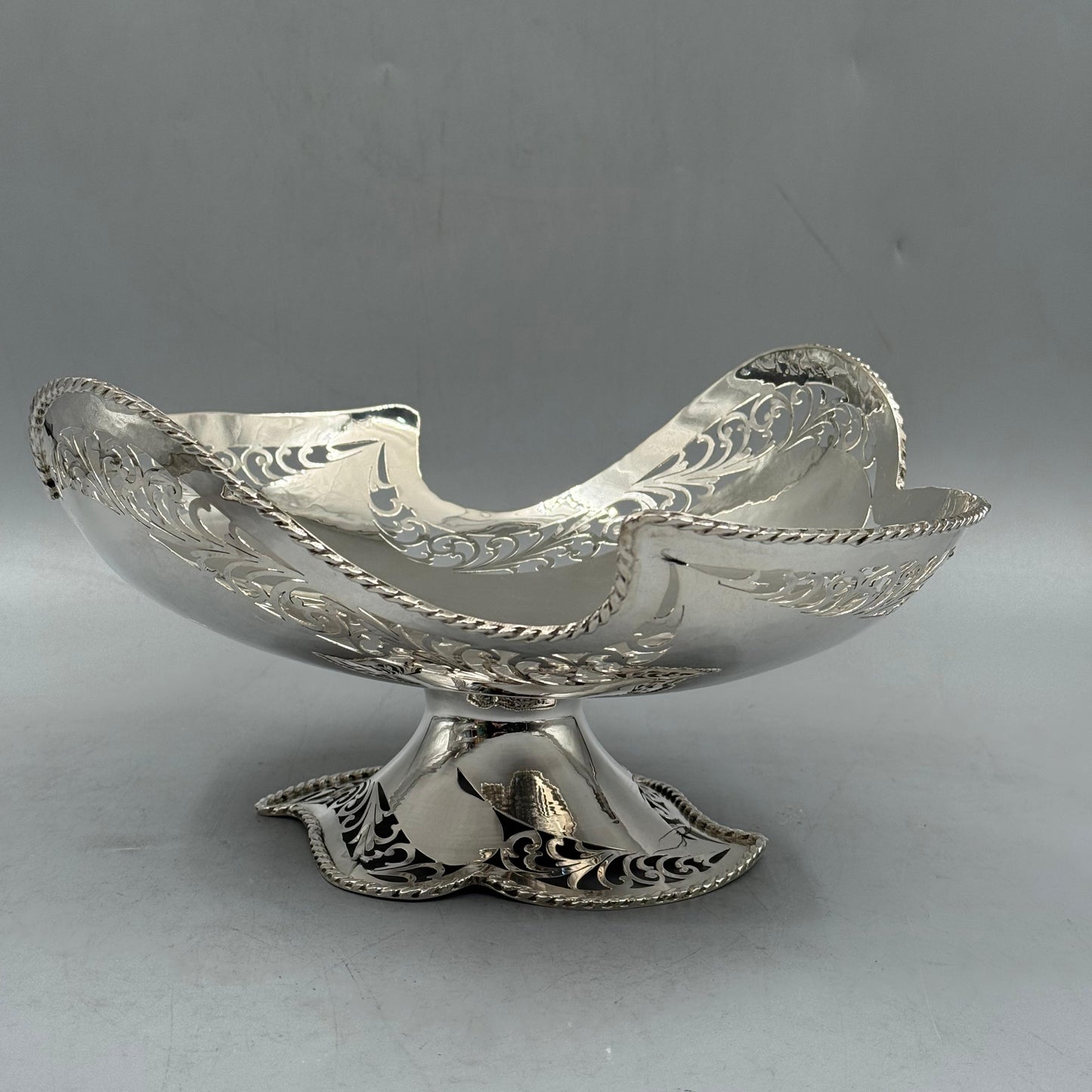 Elegant silver basket with rope twist border and pierced foot by PNR Decor ship from USA