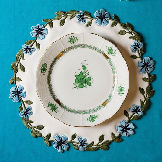 Unity white and blue faux leather round placemat for modern table settings, wipe clean and reusable, ship from USA by PNRDECOR