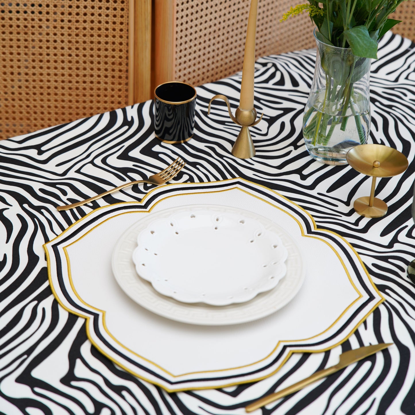 Luxurious square placemat from the Zeal Collection, made from vegan faux leather with fine embroidery and a clean, contemporary finish.