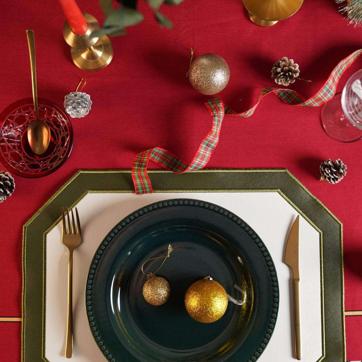 Zenvia Dark Green Octagon Faux Leather Placemat  – perfect for weddings, formal dining, or special events — a luxury placemat made from eco-conscious vegan leather. Exclusively by PNR Decor.